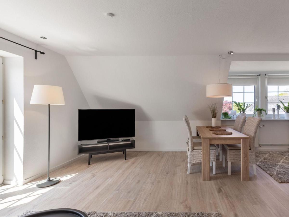 Scenic Apartment In Oldenburg Near Sea And Forest Max 3 Adults Dannau Exterior foto